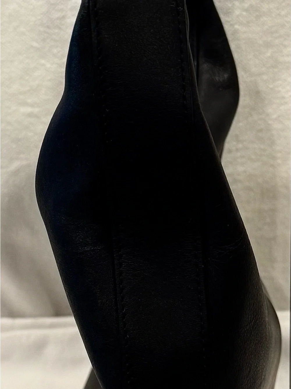 Vintage Gucci Black Leather Hobo Shoulder Bag